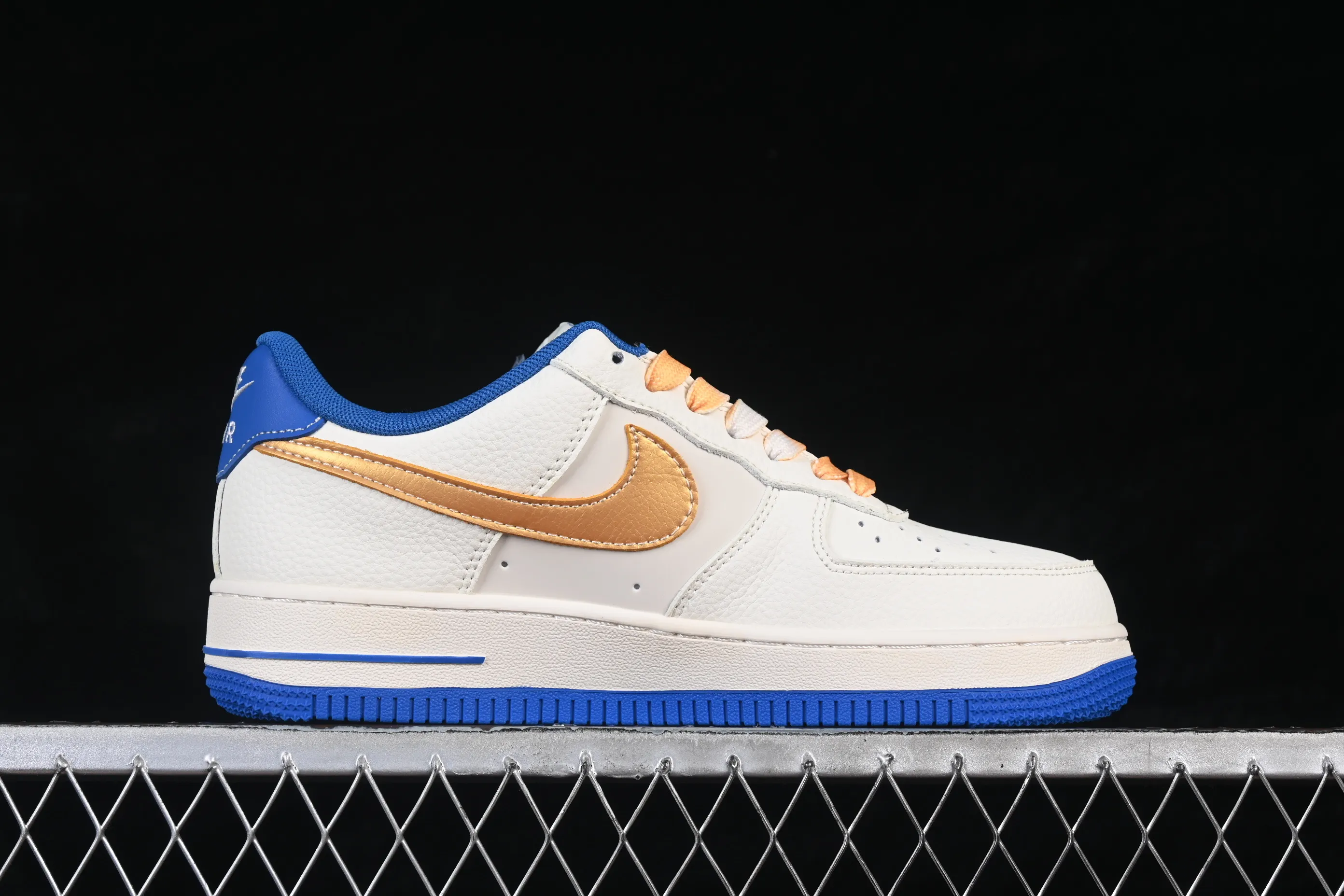 All Categories Nk Air Force 1 Air Force Series Nk Air Force 1 Low Air Force Low Top Nike Air Force 1'07 Low Joint Warrior Mi Jin Hook Air Force Low Top Casual Sneakers QW5606-270